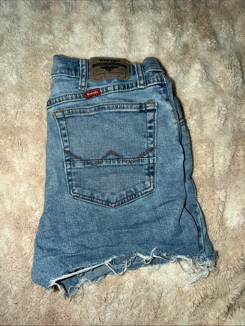 Wrangler Light Blue Frayed Hem Women’s Denim Shorts